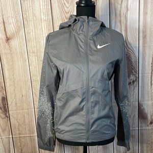 Women's Nike Essential Full-Zip Running Jacket size S NWOT